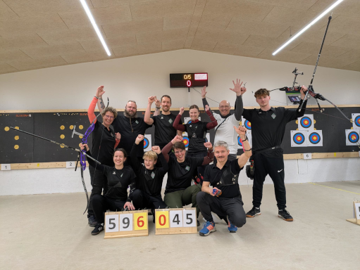 Die beiden Recurve-Mannschaften des BSV Ulm
